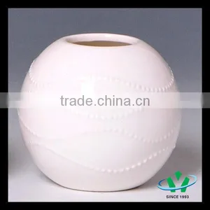 Mini White Ceramic Flower Pots thumbnail-1