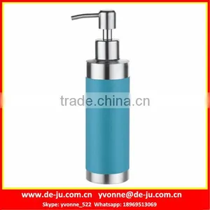 Pet Shampoo Bottle thumbnail-1