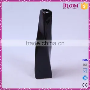Irregular Shape Ceramic Black Glaze Single Flower Vase thumbnail-3