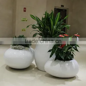 Modern Frp Planter Flowerpot thumbnail-1