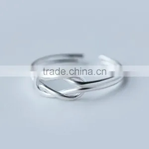 F20062NSilver Simple Line Double Knot Diamond Flexible Ring thumbnail-2