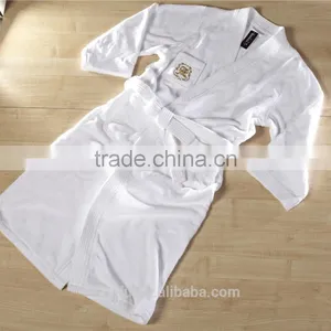 Good Quality White Unisex Velvet Velour Terry Hotel Bathrobe With Embroidered Logo thumbnail-4