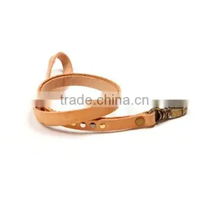 New Arrival Brown Key Holders Leather Strap Hang Around Neck Cheap Custom Leather Mobile Phone Key Chain thumbnail-2