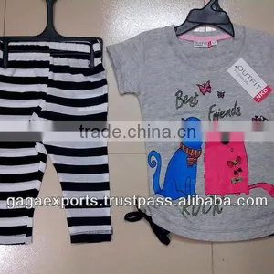 BEST FRIENDS ROCK PRINT ON THE CHEST IN GIRLS SET thumbnail-1