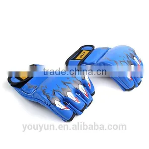 Wholesale Leather Gloves Used for the Boxing Training thumbnail-2
