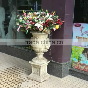 Fiberglass Flowerpot Planter thumbnail-1