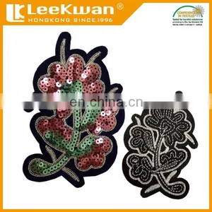High-quality Custom Flower Shapesequin Applique Patch /embroidery Applique Fabric Sew on Clothing Patch thumbnail-2