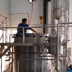1000-4000L Frankincense Essential Oil Distiller Machine Distillation Plant thumbnail-4