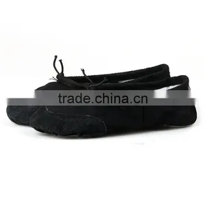 Wholesale Fashion Style Kids Soft Black and White Stripe Baby Girl Dance Shoes thumbnail-1