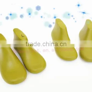 Cheap Sales Hot Delicate Flat Bottom Child Shoe Trees With Boots thumbnail-1