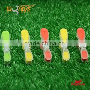 Multicolor Useful Plastic Clothes Pegs thumbnail-1