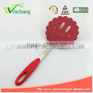 WCC012 EGG SHOVEL ,PP MATERIAL, (SMILING FACE) thumbnail-1