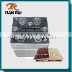 Selling Practical Refinement Baseboard Pvc Extrusion Mould thumbnail-5
