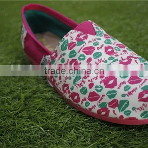 Red Lips Stock Lot Canvas Shoes thumbnail-1