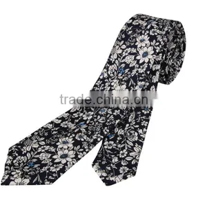 Cotton Tie In Navy Floral thumbnail-2