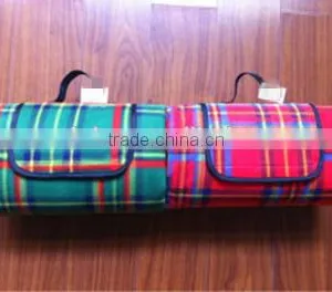 Polyester Easy Portable Various Strip Print Polar Fleece Picnic Blanket thumbnail-1