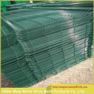 PVC Powder Coated Triangle Bend 3D Welded Wire Mesh Fence Sale thumbnail-5