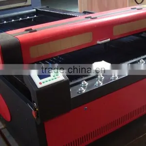 CO2 Cnc Laser Cutting Machine for Acrylic/wood/leather/fabric/plexiglass/plastic thumbnail-3