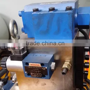 Y32 Four-column Universal Hydraulic Press 200 for Fabrication thumbnail-5
