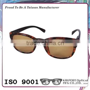 Demi Pattern and Silver Decoration Shiny Coating Reading Sunglasses thumbnail-3