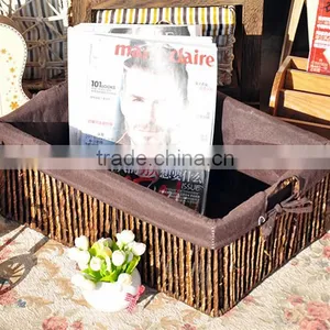 China Folk Hand Corn Husk Woven Storage Basket With Cotton Lining thumbnail-2