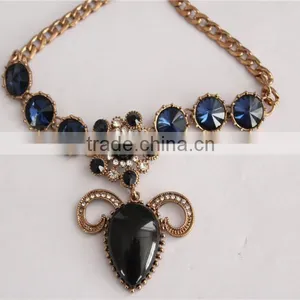 Fashion Design Gold Plated Women Necklace Crystal Necklace Wholesale thumbnail-1