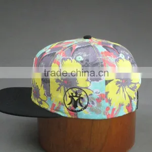 Customer High Quality 6- Panel Snapback Hat With Woven Lable thumbnail-3