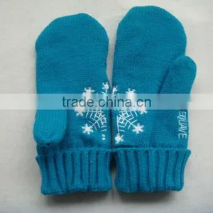 Standard Knitting Gloves thumbnail-1