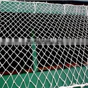 HDPE Knotted Mesh Bird Netting on Grapes thumbnail-1