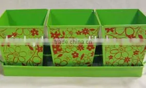 Metal Flower Planter With Tray thumbnail-1