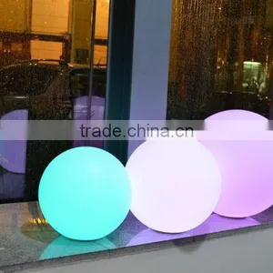 Battery Operated Large Plastic Outdoor Christmas Light Balls thumbnail-4