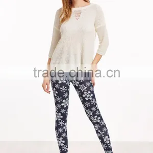 Navy Snowflake Print Leggings Polyester Spandex Outwear Sublimation Print Skinny Gym Jogger Customized Long Pants thumbnail-5