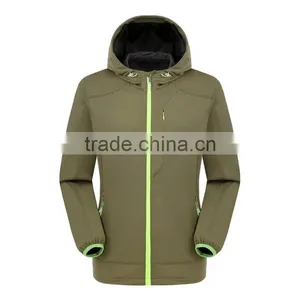 Instocked Softshell Jacket Waterproof Customizable Logo Inside Fleece Warm Wearing thumbnail-1