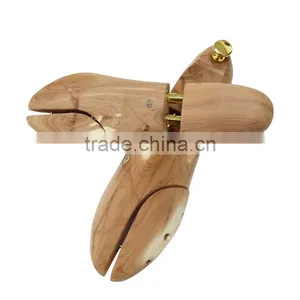 Environmental Type Wooden Material American Red Cedar Wood Shoe Tree for Wholesale thumbnail-2