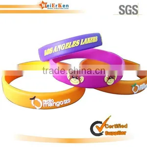 Custom Adjustable Silicon Wristband thumbnail-3