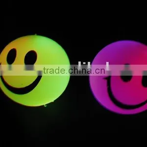Smile Face Light Up Ball thumbnail-1