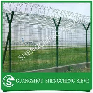 3d Curves Folding Fence Airport Fence With Barbed Wire thumbnail-1