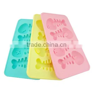 Fancy 4 Cavity Fishe Bone Shaped Silicone Ice Cube Tray Maker thumbnail-3