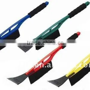 Snow Brush With EVA Hand Protector for IPO in USA thumbnail-1