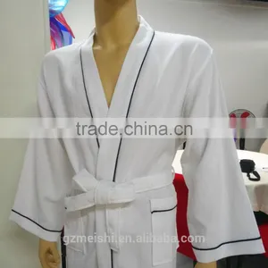 100% Cotton Waffle Children Bathrobe for Hotel thumbnail-4