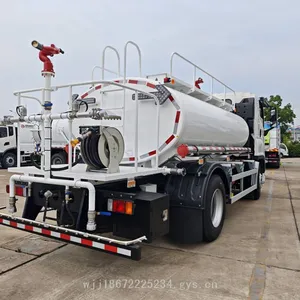 Isuzu 10-cubic and 12-cubic Export-type High - End Sprinklers, Isuzu Greening Spraying Vehicles thumbnail-4