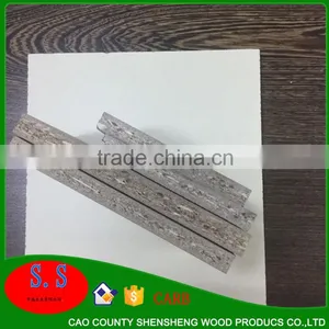 Reasonable Price Flakeboard 15mm Large Size Melamine Faced Chipboard for tv Stand Shaving Board Board thumbnail-3