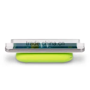 Qi Standard Wireless Charger Features 4000mAh Power Bank For Mobilephones Tablets Pad Music Player thumbnail-4