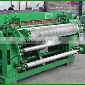 Welded Galvanized Wire Mesh Roll Machine thumbnail-1