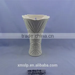 Porcelain Flower Vase thumbnail-1