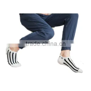 1 pc Sale Hot Sale 80% Cotton and 20% Polyester Mixed Seasons Chino Suppliers Men Striped Boat Socks thumbnail-5