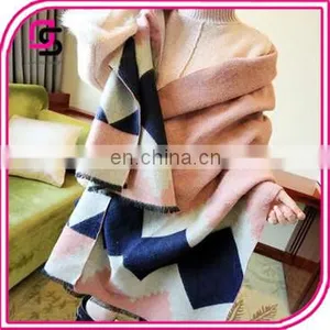 Summer Famale Color Geometric Scarf Air Conditioning Large Shawl Bohemia Cashmere Scarf thumbnail-1