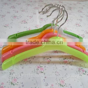 Clothes Hanger Plastic Coat Hanger thumbnail-1