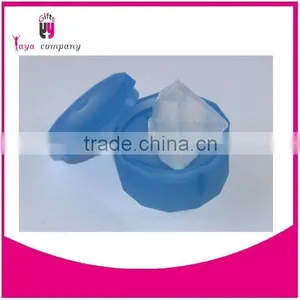 Custom Eco-friendly Reusable Diamond Shape Silicone Ice Cube Tray thumbnail-1