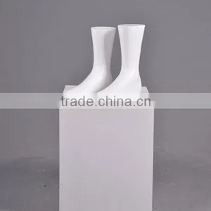 Male Mannequin Foot thumbnail-1